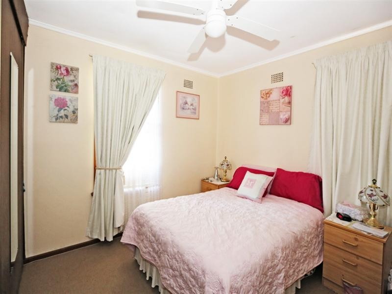 24 Seccombe Street, Nowra NSW 2541