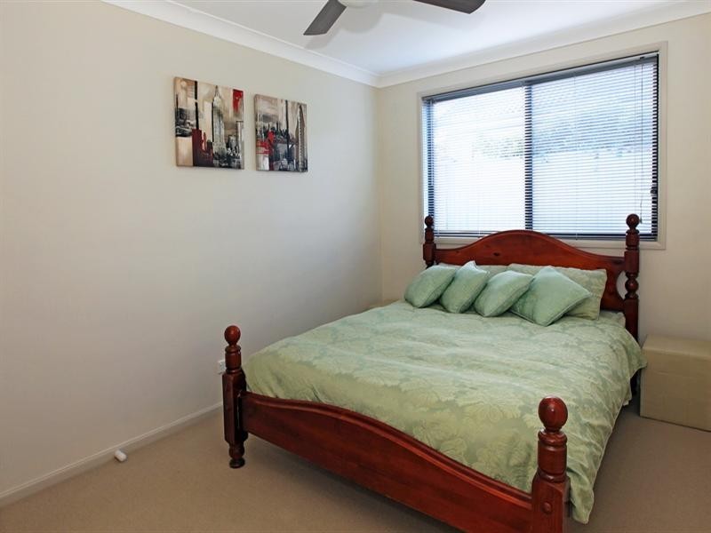 34 Emerald Drive, Meroo Meadow NSW 2540