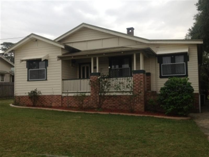 29 Birriley Street, Bomaderry NSW 2541