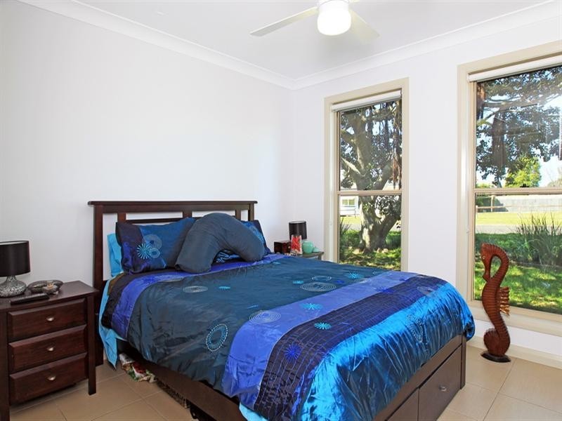 1B Hale Avenue, Nowra NSW 2541