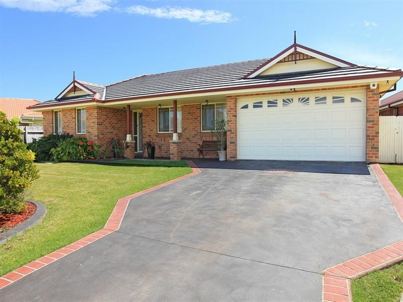 11 Juniper Place, Worrigee NSW 2540