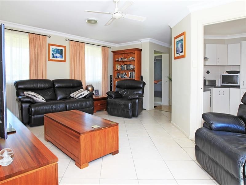 11 Juniper Place, Worrigee NSW 2540