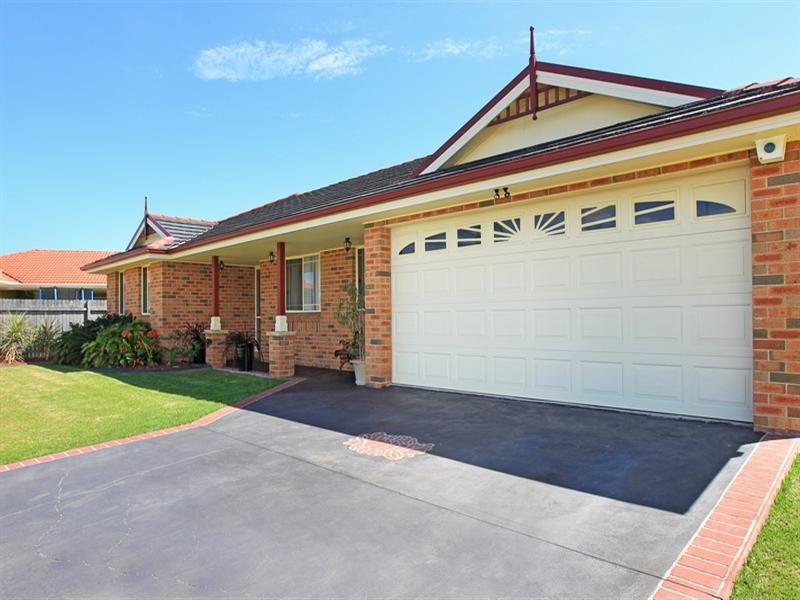 11 Juniper Place, Worrigee NSW 2540