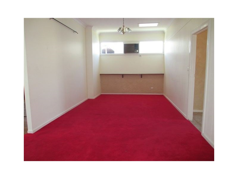 18 Plunkett Street, Nowra NSW 2541