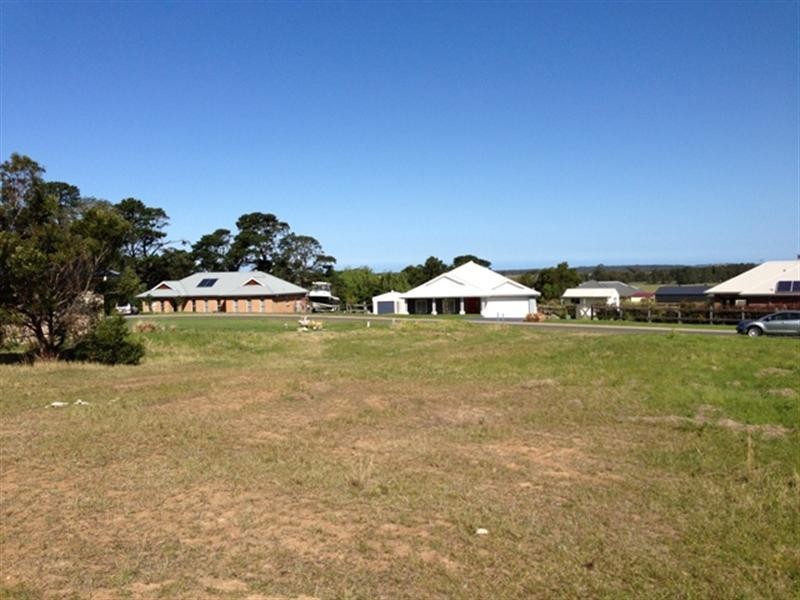 12 St Andrews Way, Berry NSW 2535