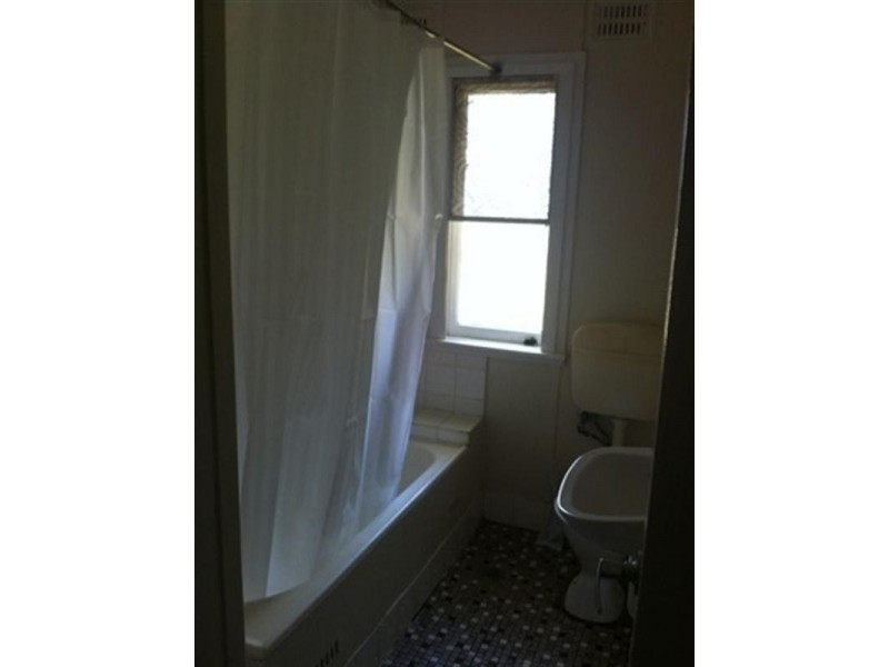 69 Kalandar Street, Nowra NSW 2541