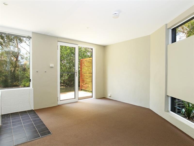 76 Walsh Crescent, North Nowra NSW 2541