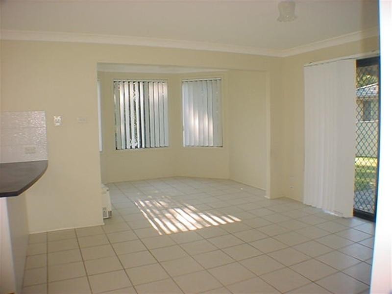 43 Gardenia Crescent, Bomaderry NSW 2541