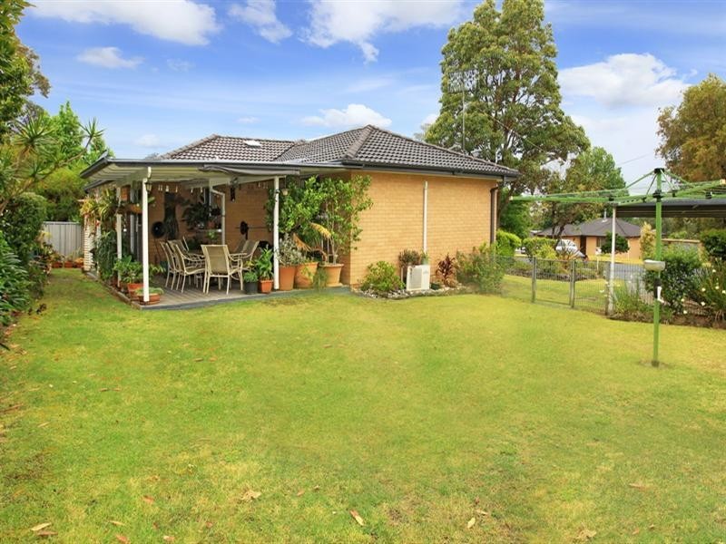11 Kahlua Crescent, Bomaderry NSW 2541