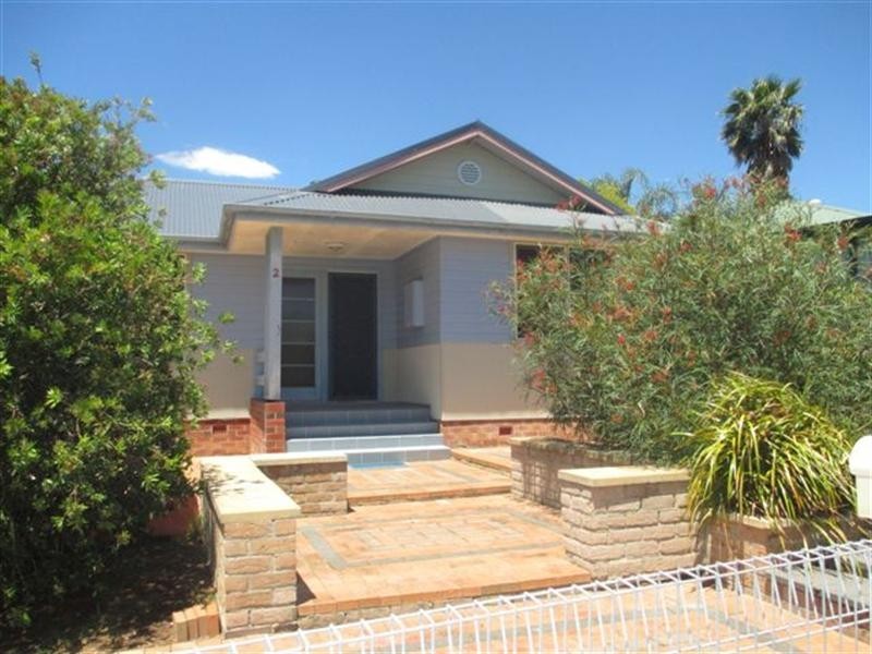 2 Ritchie Street, Bomaderry NSW 2541