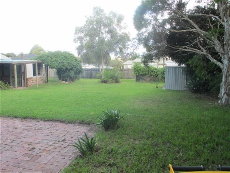 2 Dalwah Street, Bomaderry NSW 2541