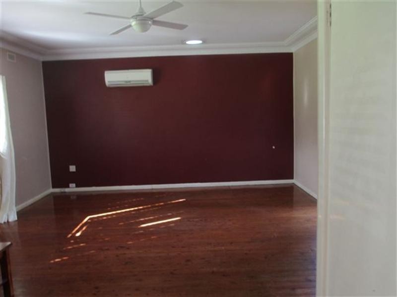 2 Dalwah Street, Bomaderry NSW 2541