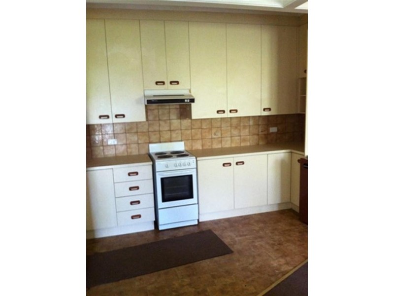 13B Cambewarra Road, Bomaderry NSW 2541