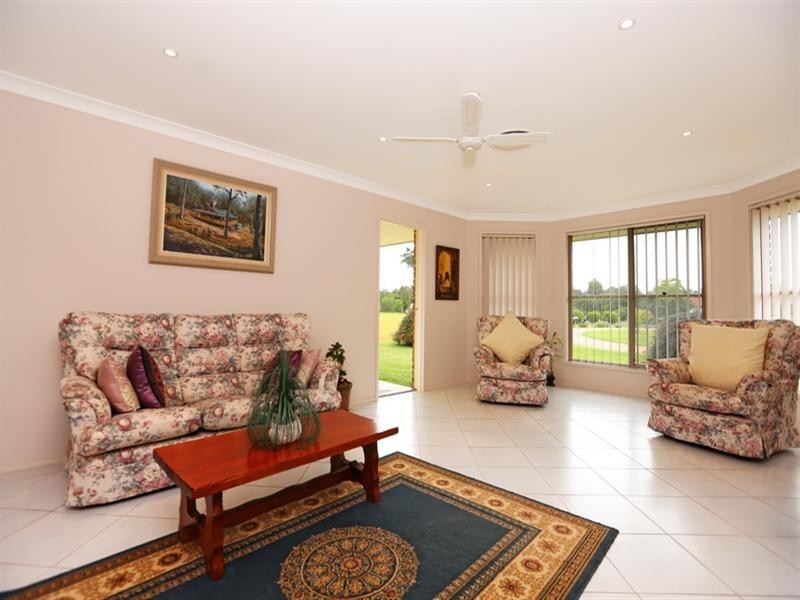 62 Bennett Place, Worrigee NSW 2540