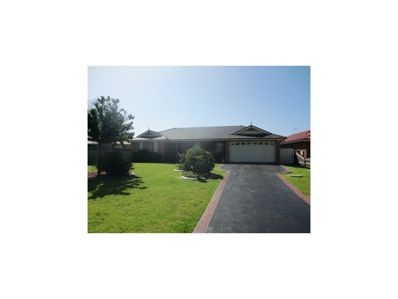 11 Juniper Place, Worrigee NSW 2540