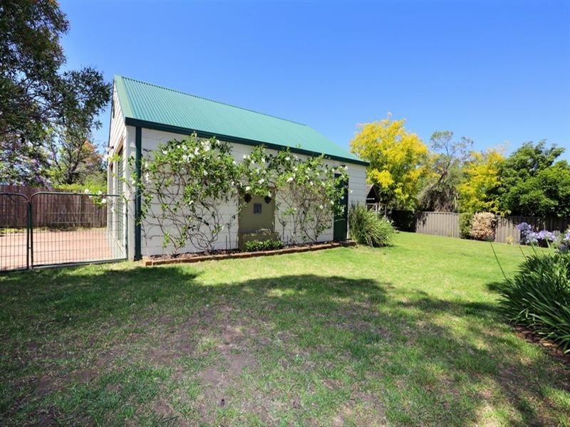 105 Bunberra Street, Bomaderry NSW 2541