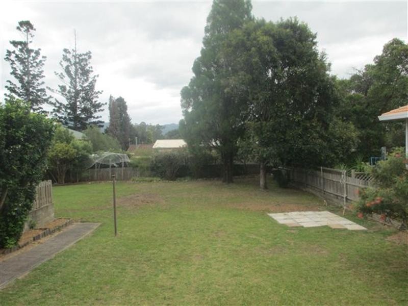 11 Monaghan Avenue, Nowra NSW 2541