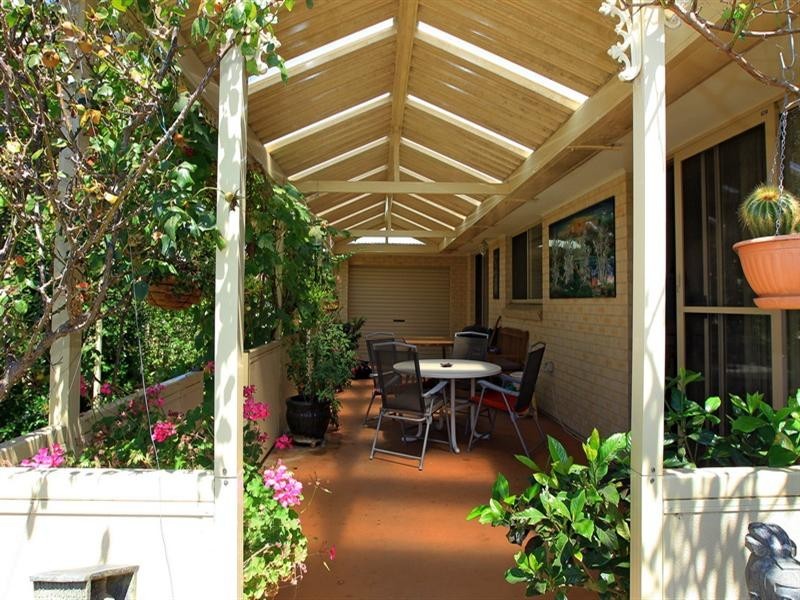 12 Carrington Park Drive, Nowra NSW 2541