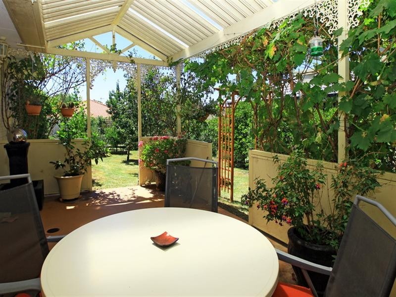 12 Carrington Park Drive, Nowra NSW 2541