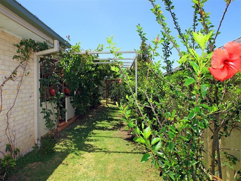 12 Carrington Park Drive, Nowra NSW 2541