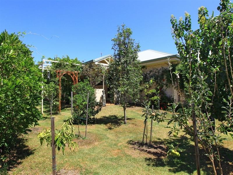 12 Carrington Park Drive, Nowra NSW 2541