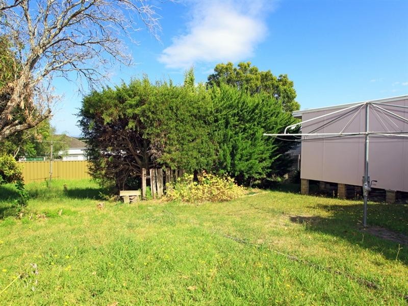 27 Church Street, Greenwell Point NSW 2540