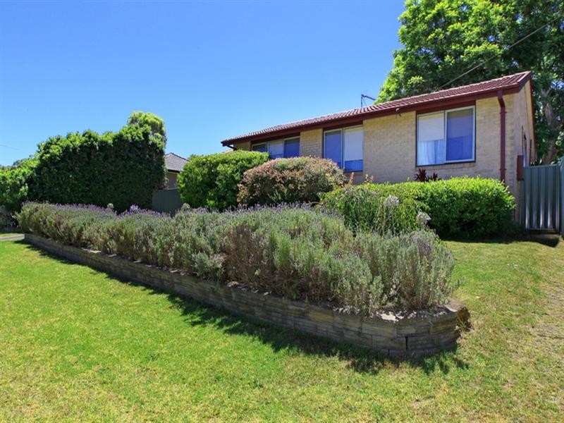 16 Peak Avenue, North Nowra NSW 2541