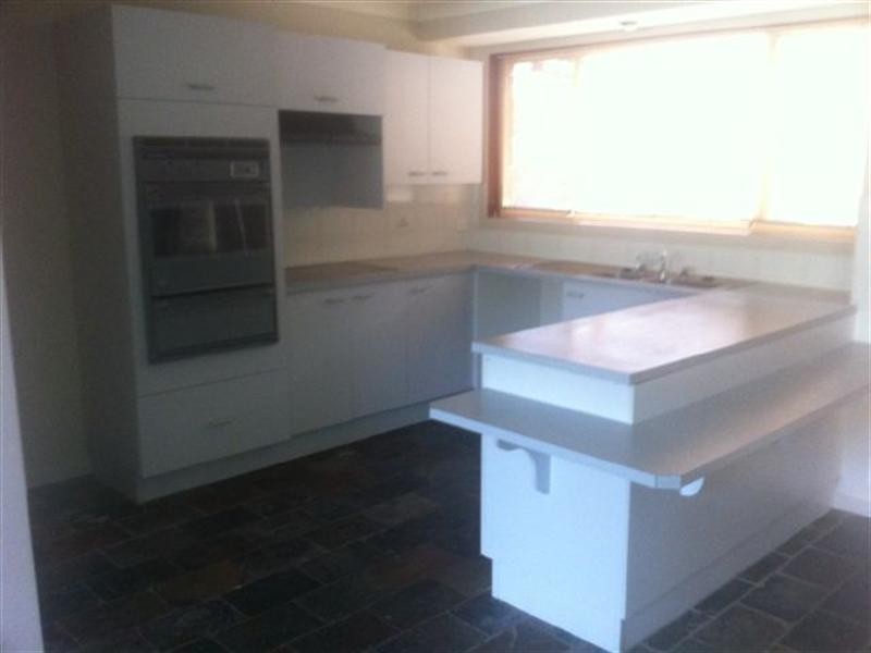 8 Rockhill Road, North Nowra NSW 2541