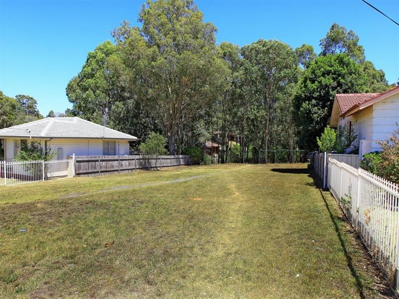 19 Queenborough Street, Nowra NSW 2541
