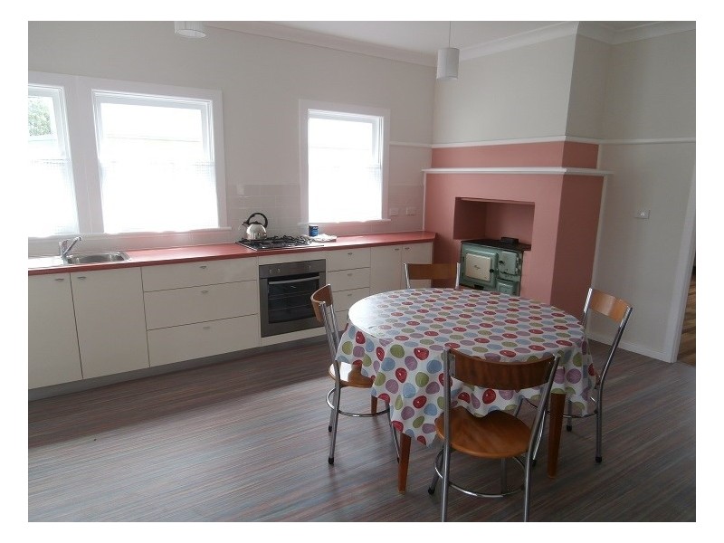 17 Osborne Street, Nowra NSW 2541