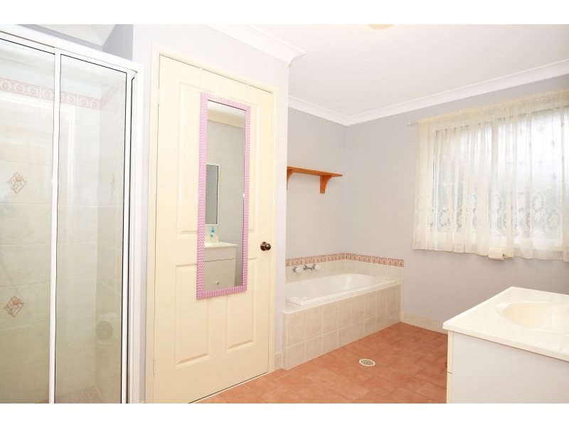 23 Hermes Crescent, Worrigee NSW 2540