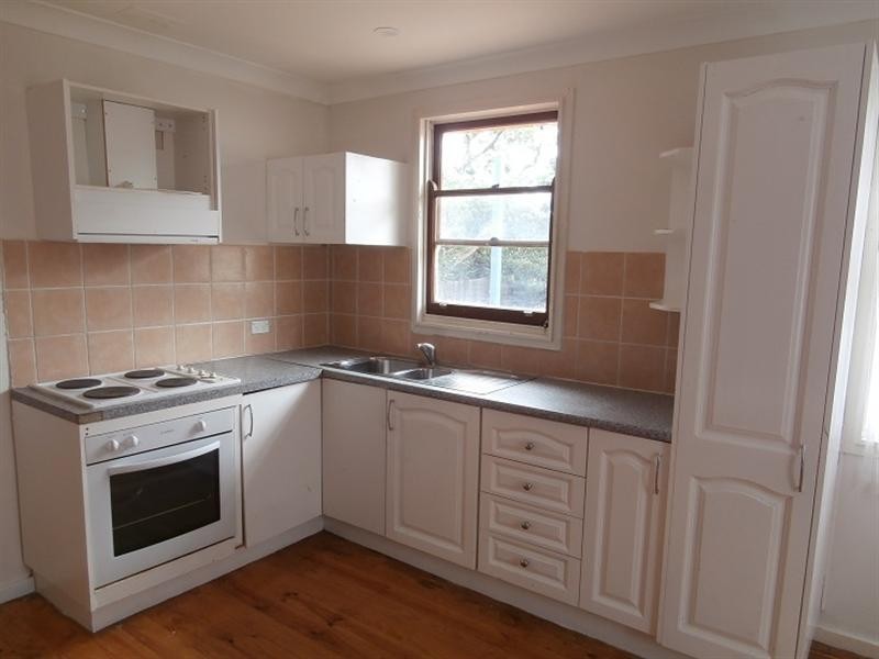 63 McKay Street, Nowra NSW 2541