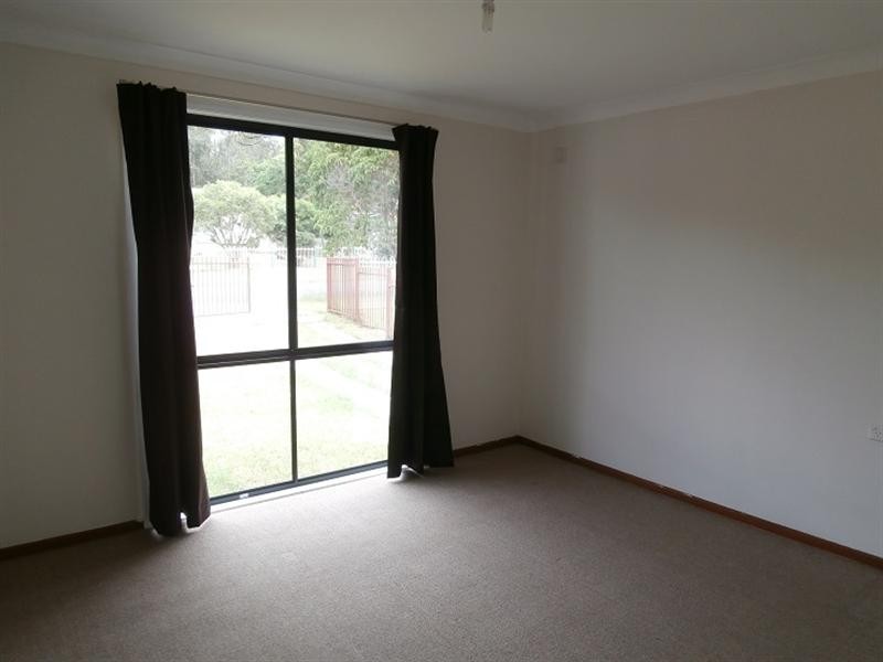 63 McKay Street, Nowra NSW 2541