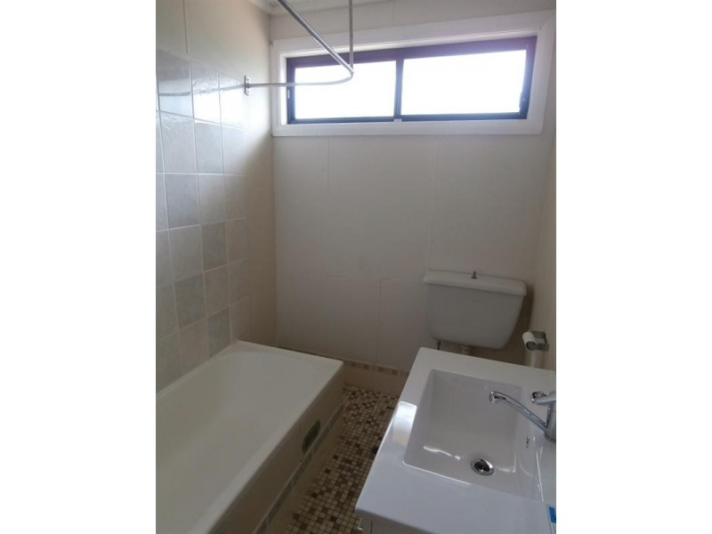 63 McKay Street, Nowra NSW 2541