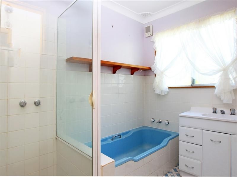 12 North Tarawal Street, Bomaderry NSW 2541