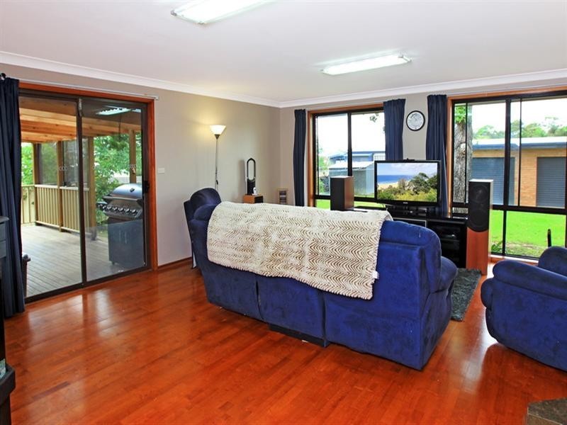 288 Princes Highway, Bomaderry NSW 2541