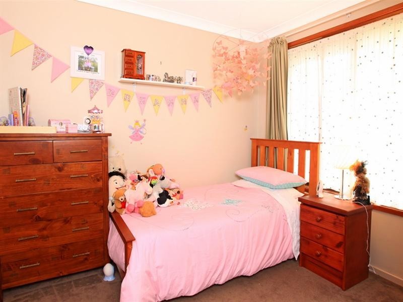 288 Princes Highway, Bomaderry NSW 2541