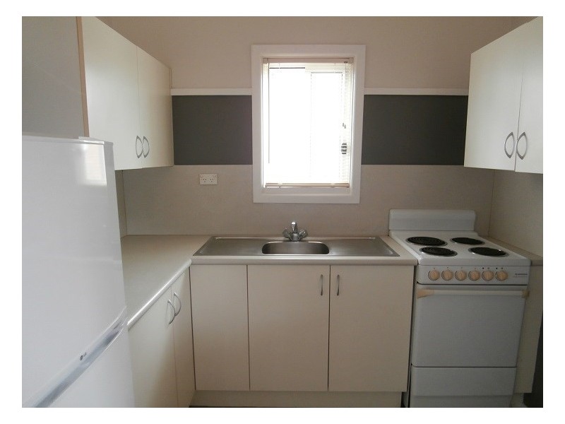 8 Hollands Road, Nowra NSW 2541