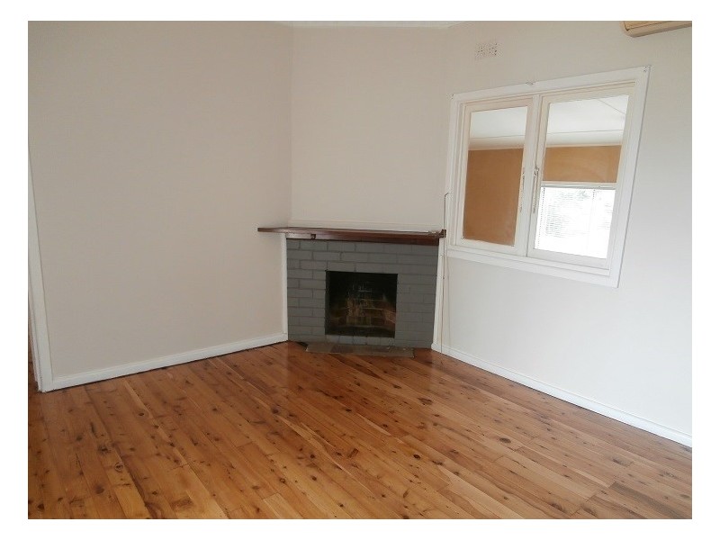 8 Hollands Road, Nowra NSW 2541