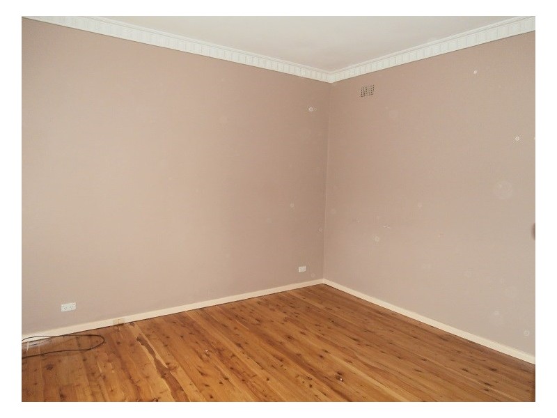 8 Hollands Road, Nowra NSW 2541