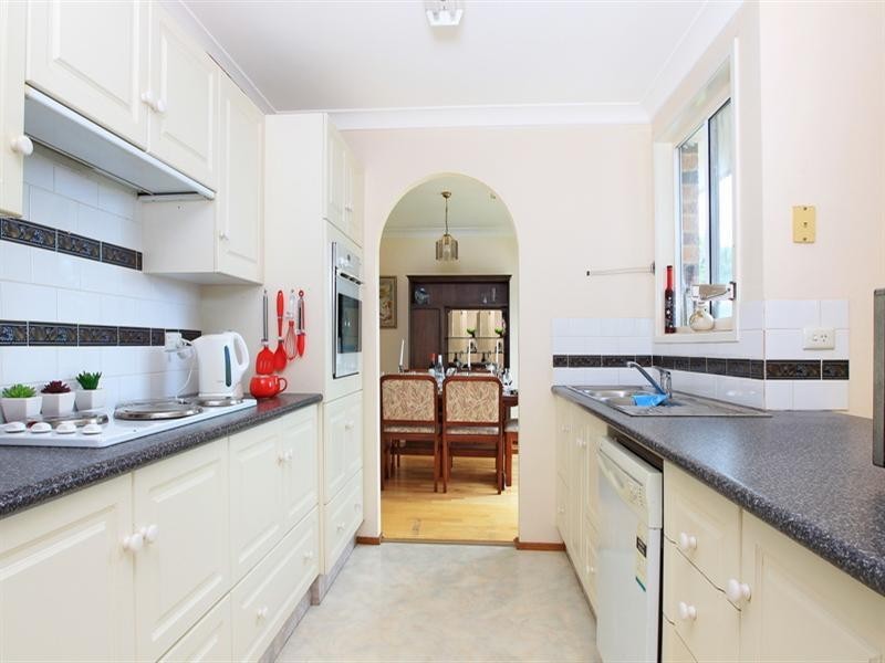 12 Kareela Crescent, North Nowra NSW 2541