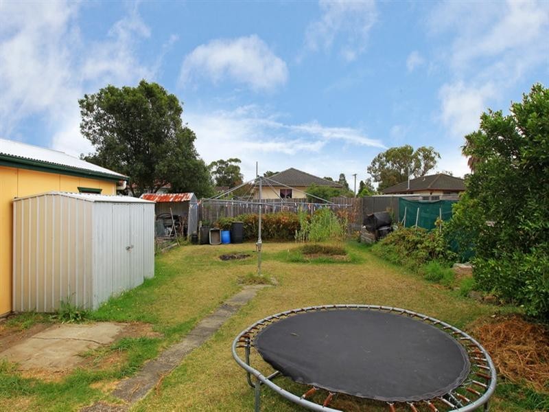 9 Quiberon Street, Nowra NSW 2541
