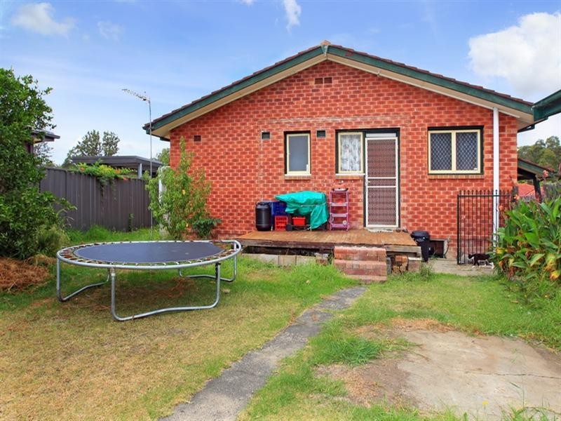 9 Quiberon Street, Nowra NSW 2541