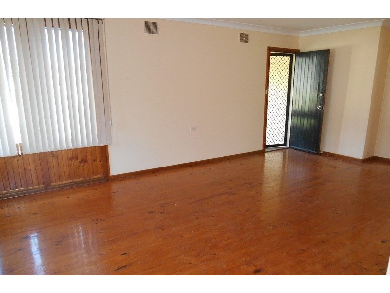 4 Vendetta Street, Nowra NSW 2541