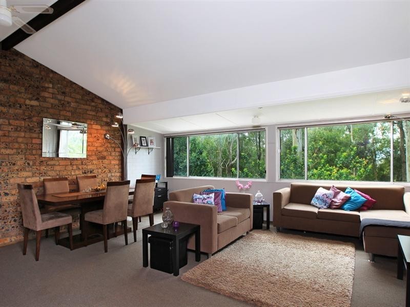 5 Elder Crescent, Nowra NSW 2541