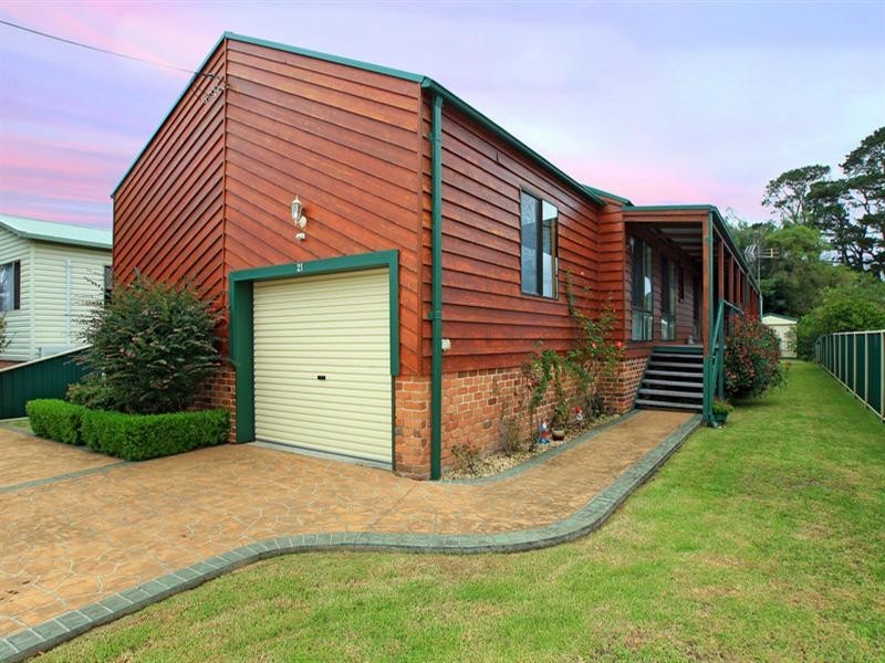 21 Comarong Street, Greenwell Point NSW 2540