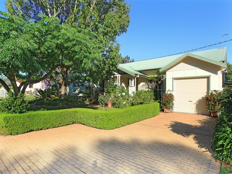 7 Barwon Street, Bomaderry NSW 2541
