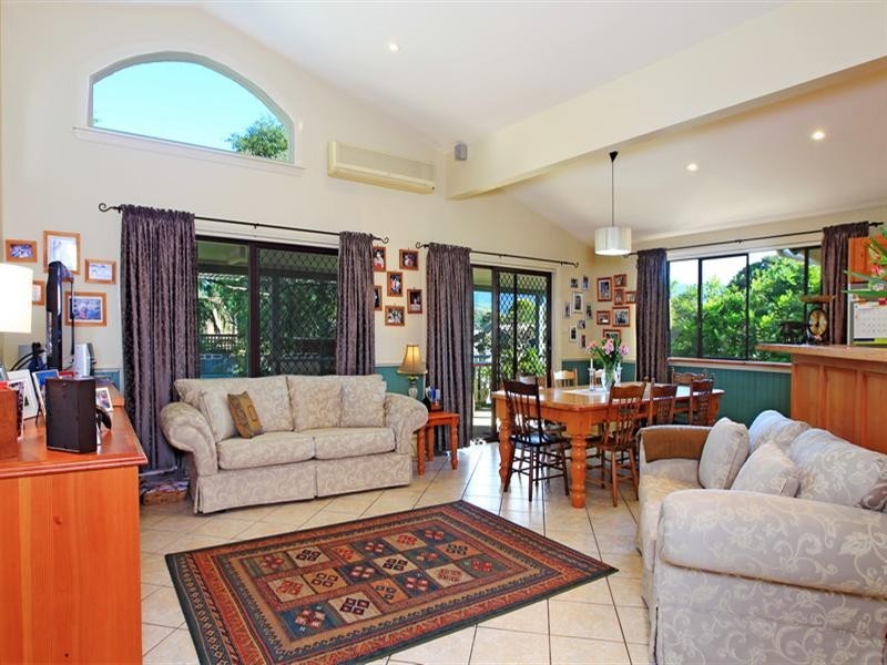 7 Barwon Street, Bomaderry NSW 2541