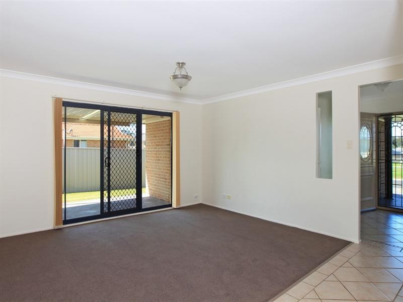 18 Mintbush Crescent, Worrigee NSW 2540