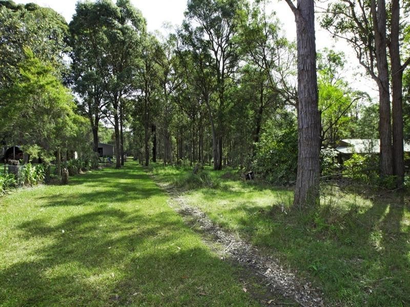 4 Linnane Street, Falls Creek NSW 2540